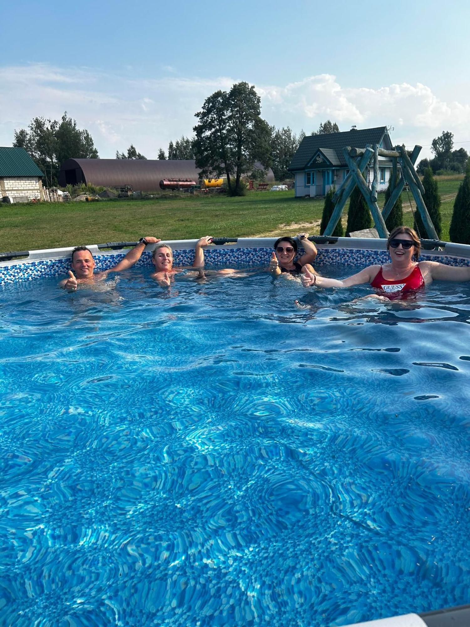 Villa Dom Na Starym Goscincu Tiszyna Dubicze Cerkiewne Esterno foto