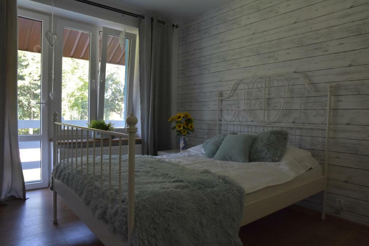 Villa Dom Na Starym Goscincu Tiszyna Dubicze Cerkiewne Esterno foto