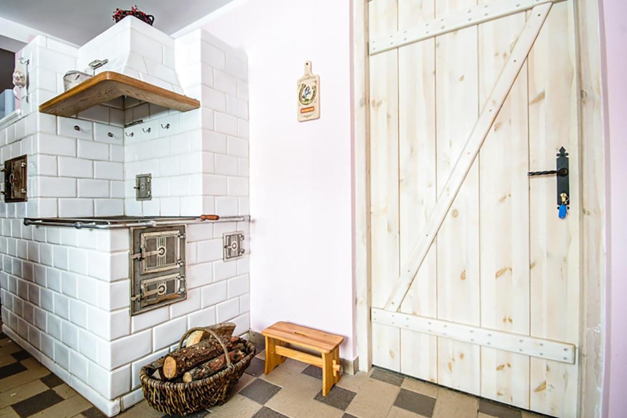 Villa Dom Na Starym Goscincu Tiszyna Dubicze Cerkiewne Esterno foto
